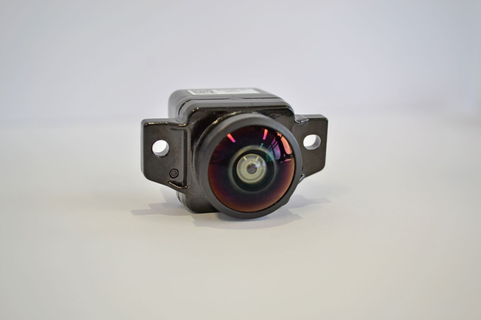 VIA optronics Automotive Kamera mit einer Fischaugen-Linse | Ultrawide FOV