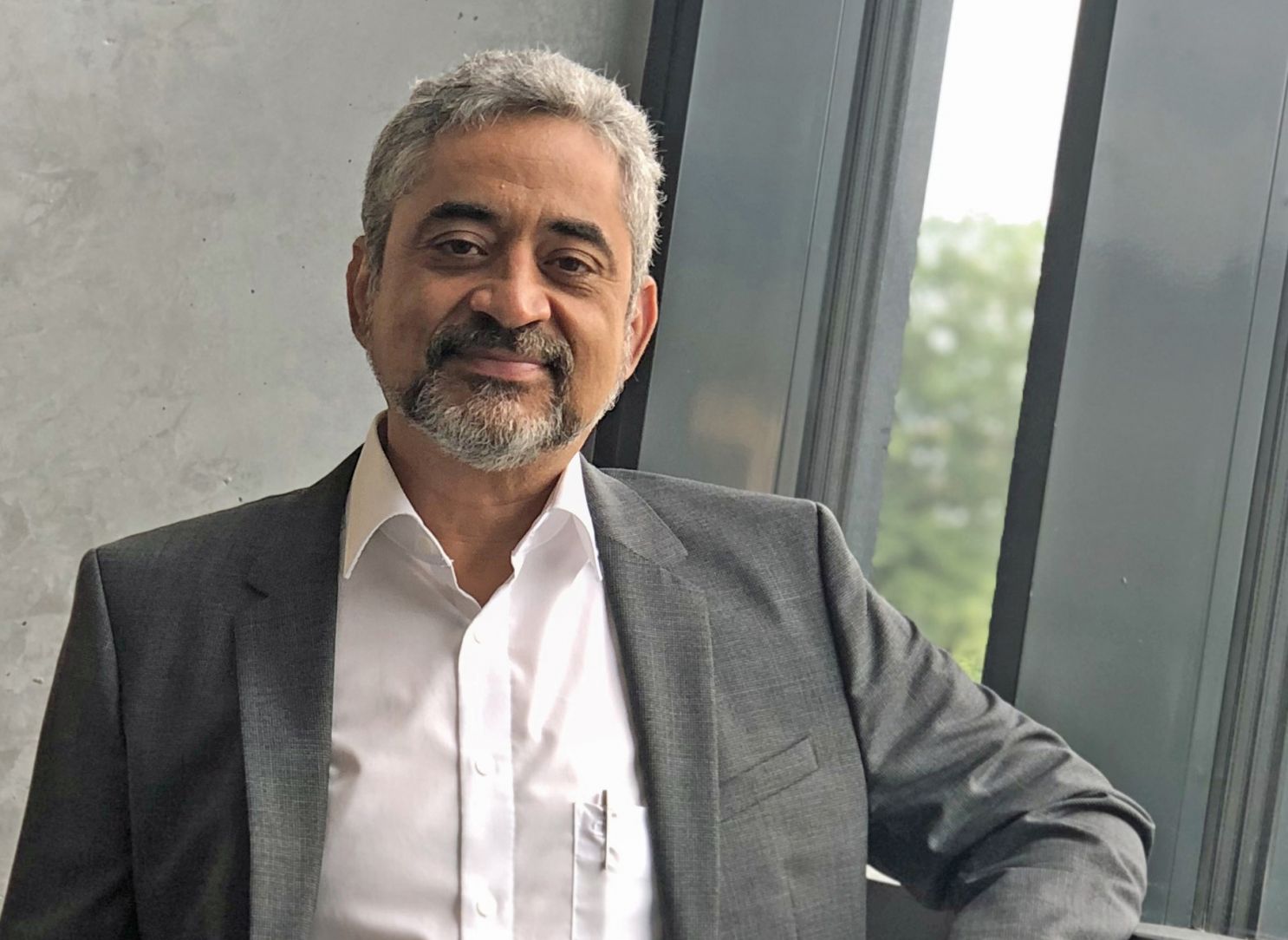 Management - VIA optronics